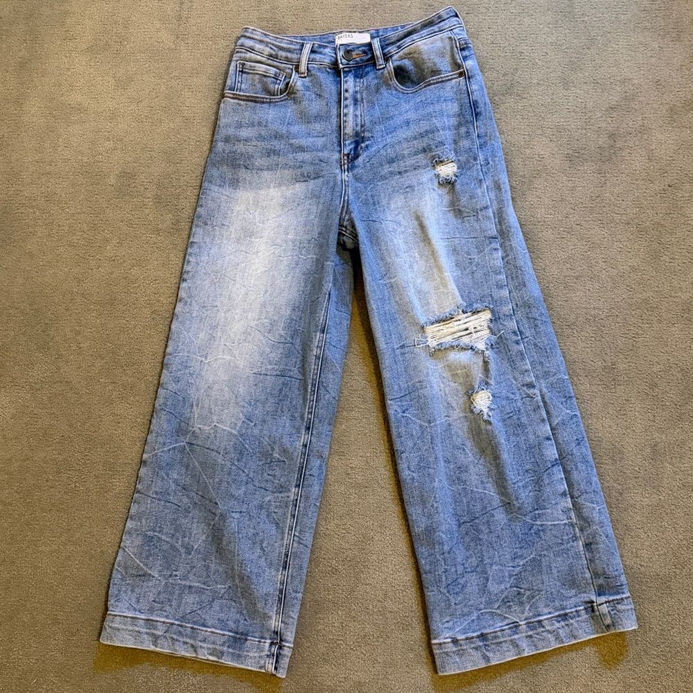 Bayaes - Distressed Wide Leg Jeans -  Light Wash - Size 27 - Cropped Petite